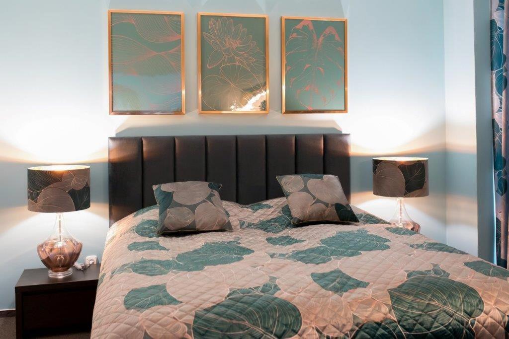 Hotel Zlaty Byk Rimavská Sobota Dış mekan fotoğraf